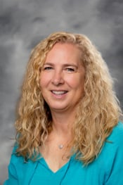 Image of Jennifer Warr