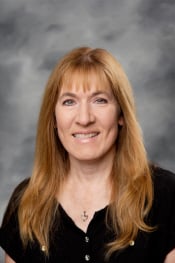 Image of Lynn Raetz